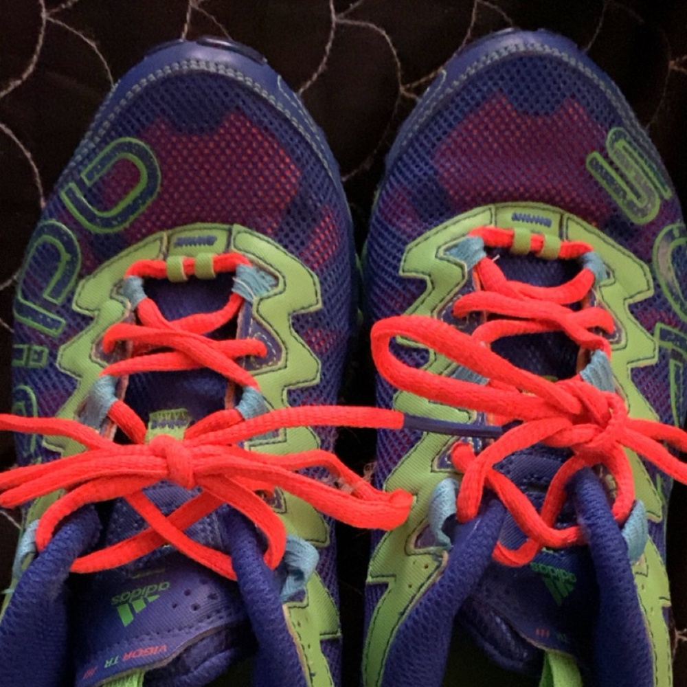 Women’s adidas tennis shoes